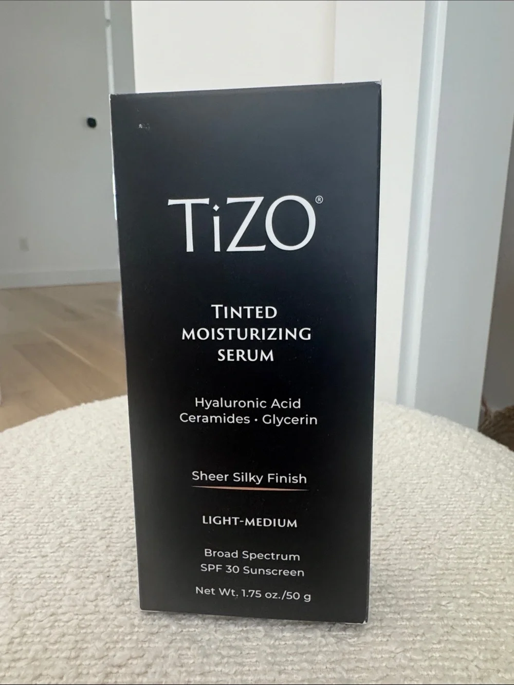 TiZO Tinted Moisturizing Serum - Light-Medium NEW